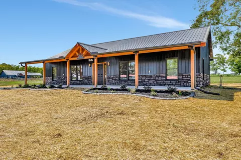 217 Green Acres Rd, Unionville, TN 37180