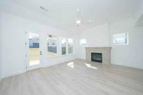 Living - 4037 John Marsh Rd, Spring Hill, TN 37174 photo 3 of 7