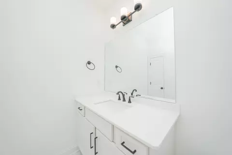 Bath - 4037 John Marsh Rd, Spring Hill, TN 37174 photo 7 of 16