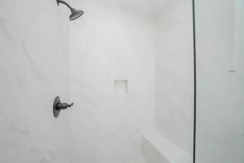 Bath - 4037 John Marsh Rd, Spring Hill, TN 37174 photo 5 of 16