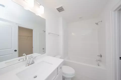 Bath - 4037 John Marsh Rd, Spring Hill, TN 37174 photo 13 of 16