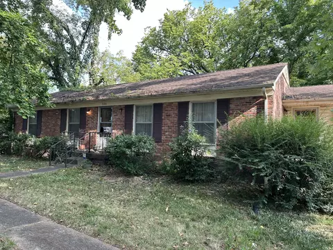 526 Harding Pl, Nashville, TN 37211