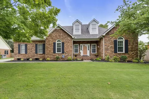 1706 Claire Ct, Murfreesboro, TN 37129