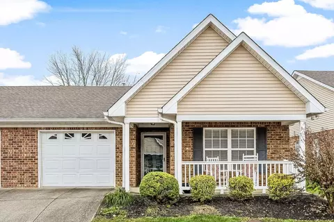 617 Village Green Cir, Murfreesboro, TN 37128