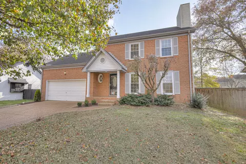125 E Lake Ct, Franklin, TN 37067