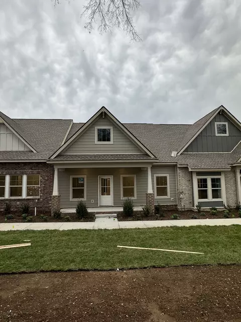 754 Coburg St, Gallatin, TN 37066