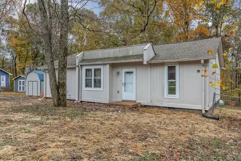 1034 Winding Way Dr, White House, TN 37188