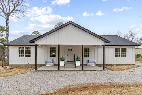 10224 New Hope Rd, Bon Aqua, TN 37025