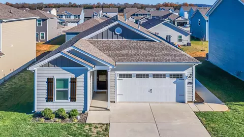 2417 Curbow Dr, Murfreesboro, TN 37127