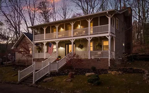 2439 Wood Sorrell Ln, Signal Mountain, TN 37377