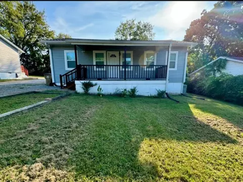 107 Vandiver Dr, Madison, TN 37115