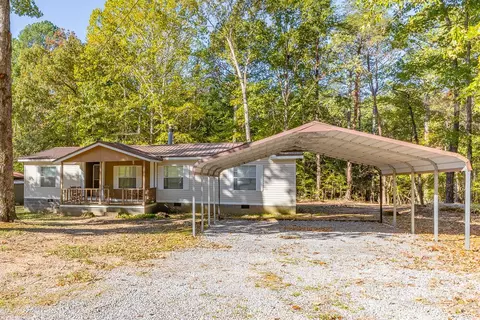 1398 Pocket Rd, La Fayette, GA 30728