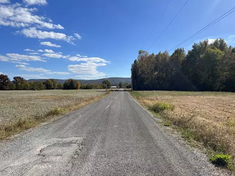 2 Rose Dr, Decherd, TN 37324 photo 4