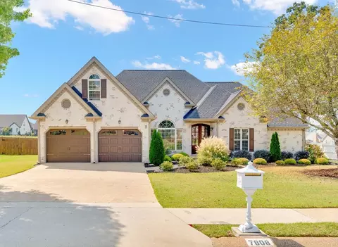 7808 Dunwoody Dr, Chattanooga, TN 37421