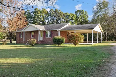 1775 Old Blacktop Rd, Mcewen, TN 37101