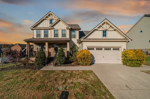 6902 Wellsford Ln, College Grove, TN 37046