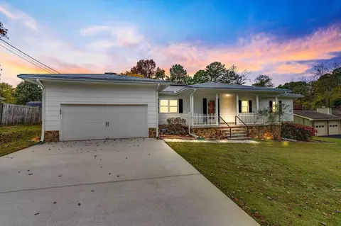 5806 Old Fort Ln, Harrison, TN 37341