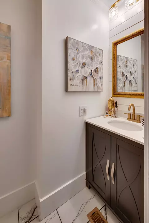 Bath - 331 Walnut St, Springfield, TN 37172 photo 1 of 3