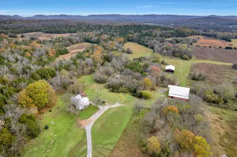 2378 E Trimble Rd, Milton, TN 37118 photo 3
