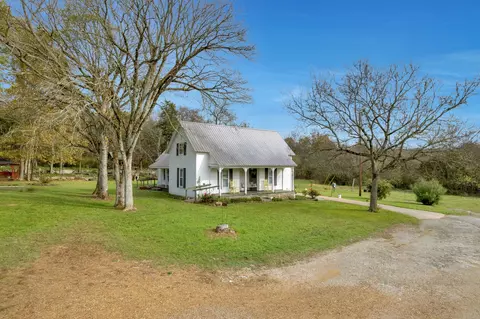2378 E Trimble Rd, Milton, TN 37118 photo 4