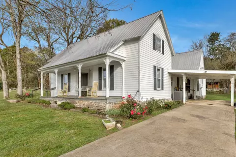 2378 E Trimble Rd, Milton, TN 37118 photo 12