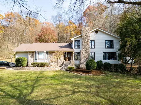 6537 Hideaway Rd, Ooltewah, TN 37363