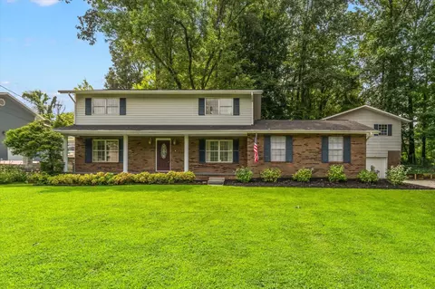 1008 Viking Dr, Knoxville, TN 37932