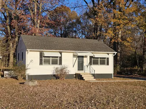 303 Cornish St, Tullahoma, TN 37388