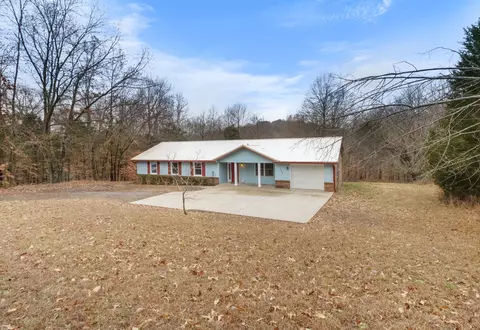 3400 Lewis Atkins Rd, Woodlawn, TN 37191