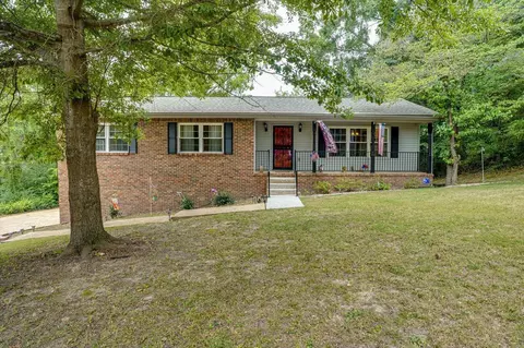 418 Peyton Dr, Hixson, TN 37343