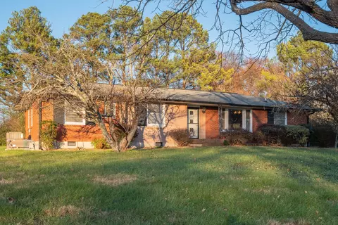 2873 Mcgavock Pike, Nashville, TN 37214