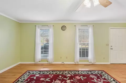 582 Murrell Rd, Dickson, TN 37055 photo 3