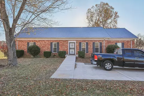 582 Murrell Rd, Dickson, TN 37055