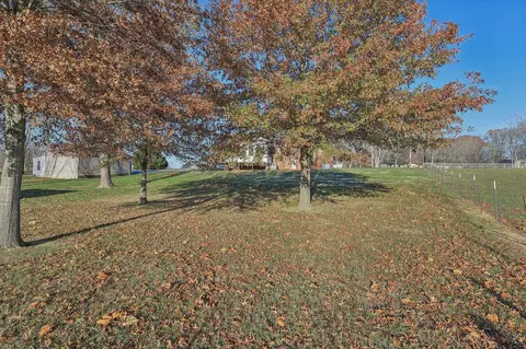 582 Murrell Rd, Dickson, TN 37055 photo 11