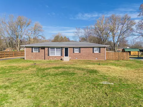 1449 Old Lake Rd, Lewisburg, TN 37091