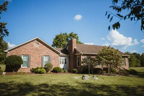980 Rip Steele Rd, Columbia, TN 38401