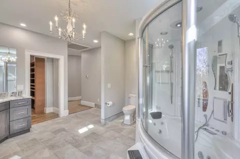 Bath - 220 Lori Ln, Silver Point, TN 38582 photo 4 of 8