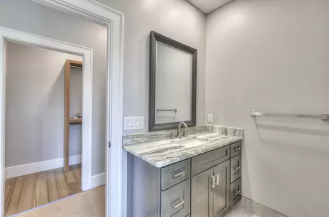 Bath - 220 Lori Ln, Silver Point, TN 38582 photo 5 of 8