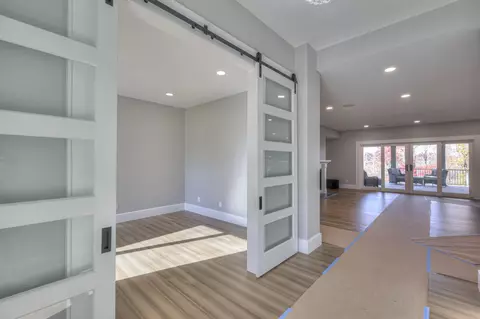 Entry Way - 220 Lori Ln, Silver Point, TN 38582 photo 3 of 7