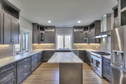 Kitchen - 220 Lori Ln, Silver Point, TN 38582 photo 2 of 6