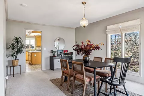 Dining - 700 3rd Ave W, Springfield, TN 37172 photo 1 of 6