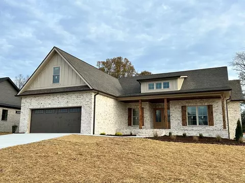 Exterior - 7083 Honeysuckle Trl, Baxter, TN 38544 photo 2 of 8