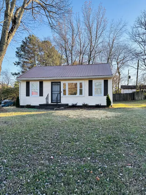 1116 Woodard St, Clarksville, TN 37040