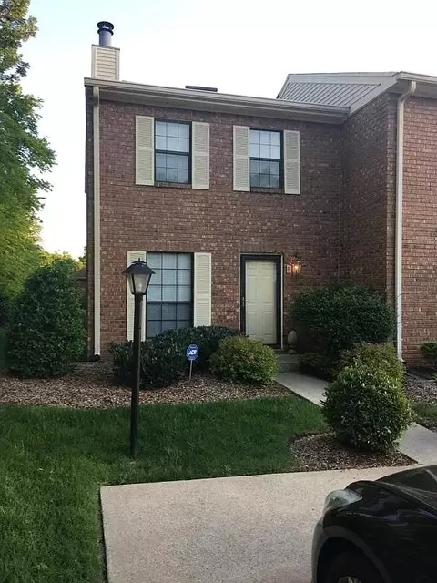 226 Thistle Ln, Hermitage, TN 37076