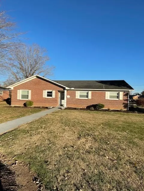 702 Springer Rd, Lawrenceburg, TN 38464