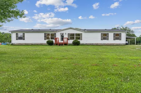 1780 Antioch Rd, Lafayette, TN 37083