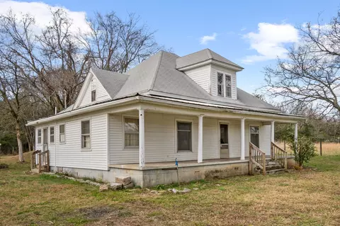572 Belfast Farmington Rd, Belfast, TN 37019