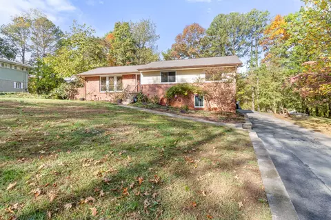 1125 Clermont Dr, Chattanooga, TN 37415