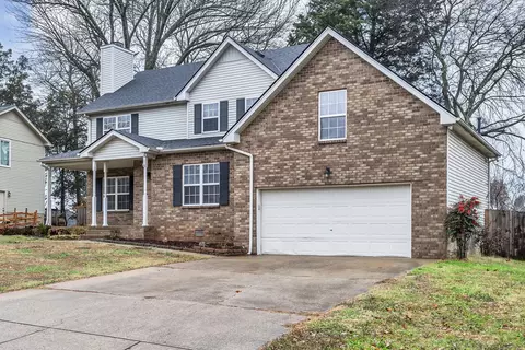 3200 W Yorkshire Ct, Old Hickory, TN 37138