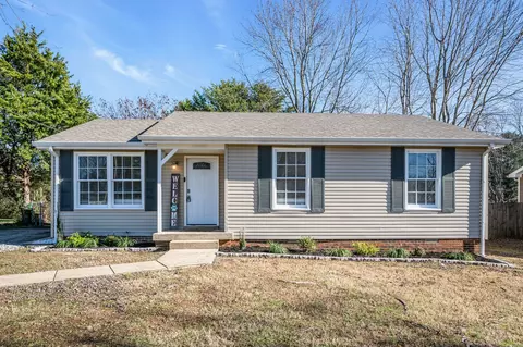 1497 Craig Dr, Clarksville, TN 37042
